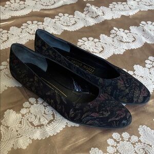 Bruno Magli Women's Black and Gold Patterned Flats